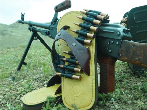 3 Stances You Need to Know About Combat Flip Flops and Guns